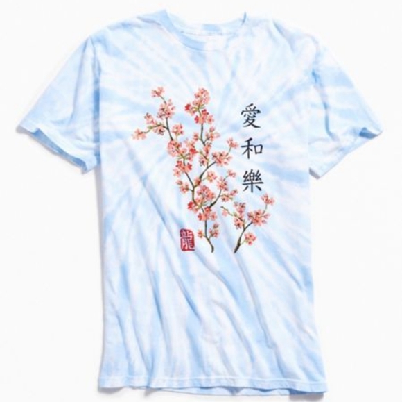 💎UO X Artist Union Cherry Blossom Tie Dye Tee - Picture 1 of 9